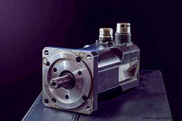 Reparar ou Substituir Servo Drives Antigos? Guia Prático para Decisão