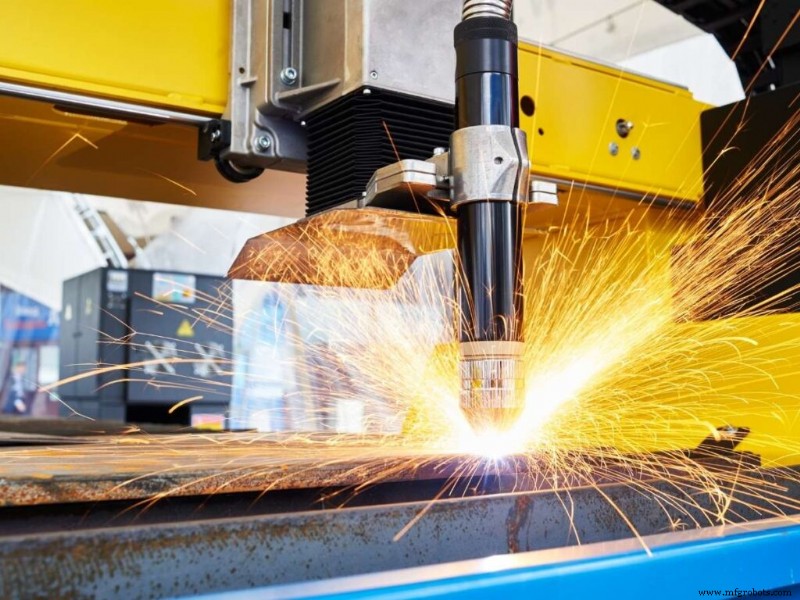 Explorando 10 Diferentes Tipos de Máquinas CNC