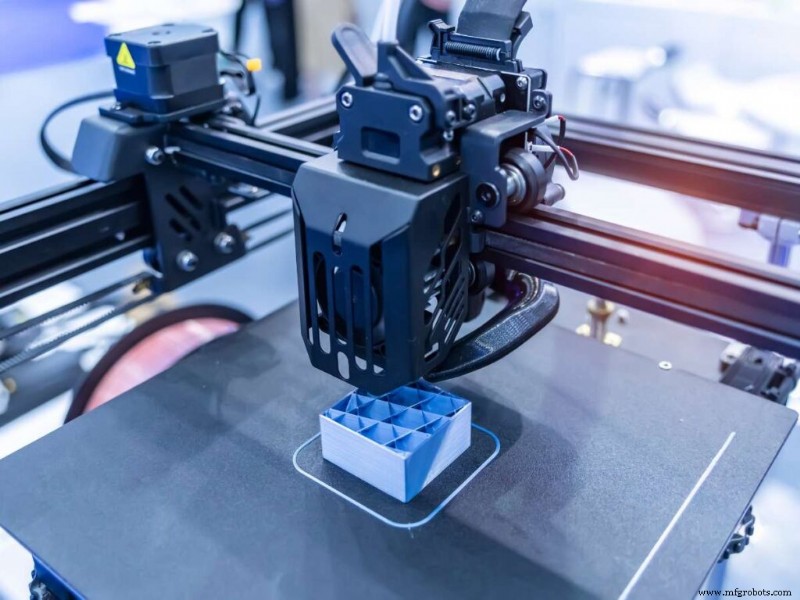 Explorando 10 Diferentes Tipos de Máquinas CNC