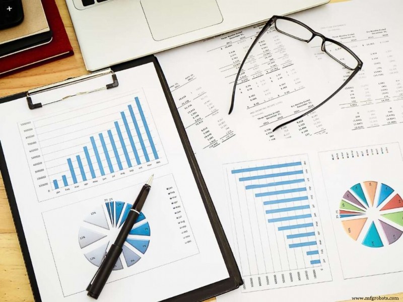 CNC vs. Máquinas Convencionais: Qual É a Certa para Seu Negócio?