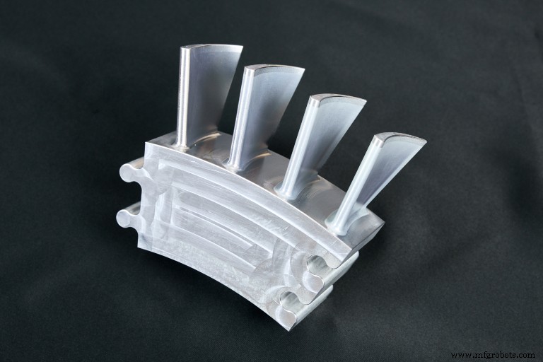 Autodesk Fusion Aprimora CAM 5 Eixos para Usinagem de Ultra-Precisão na Yutaka Co.