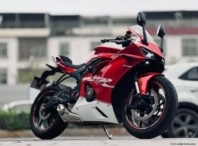 CNC Alumínio vs Fundido vs Forjado: Qual é Melhor para Peças de Motocicleta?