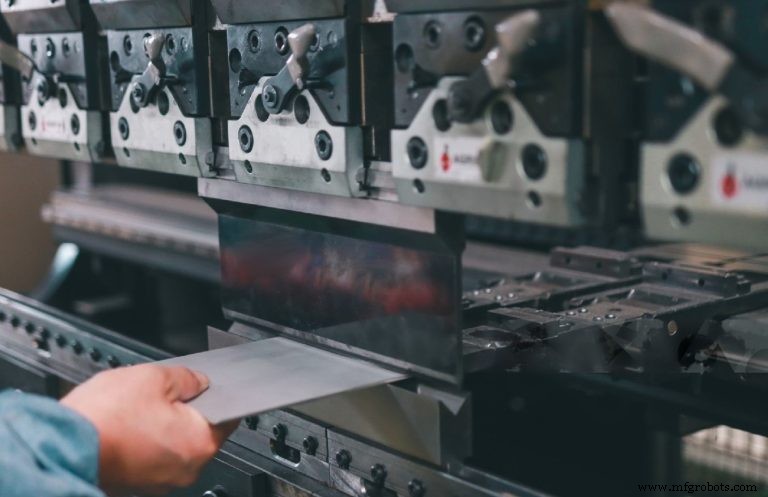 Guia 2025: Quando Substituir Lâminas Personalizadas para Máquinas de Punção Geka – Gunna Engineering, Melbourne